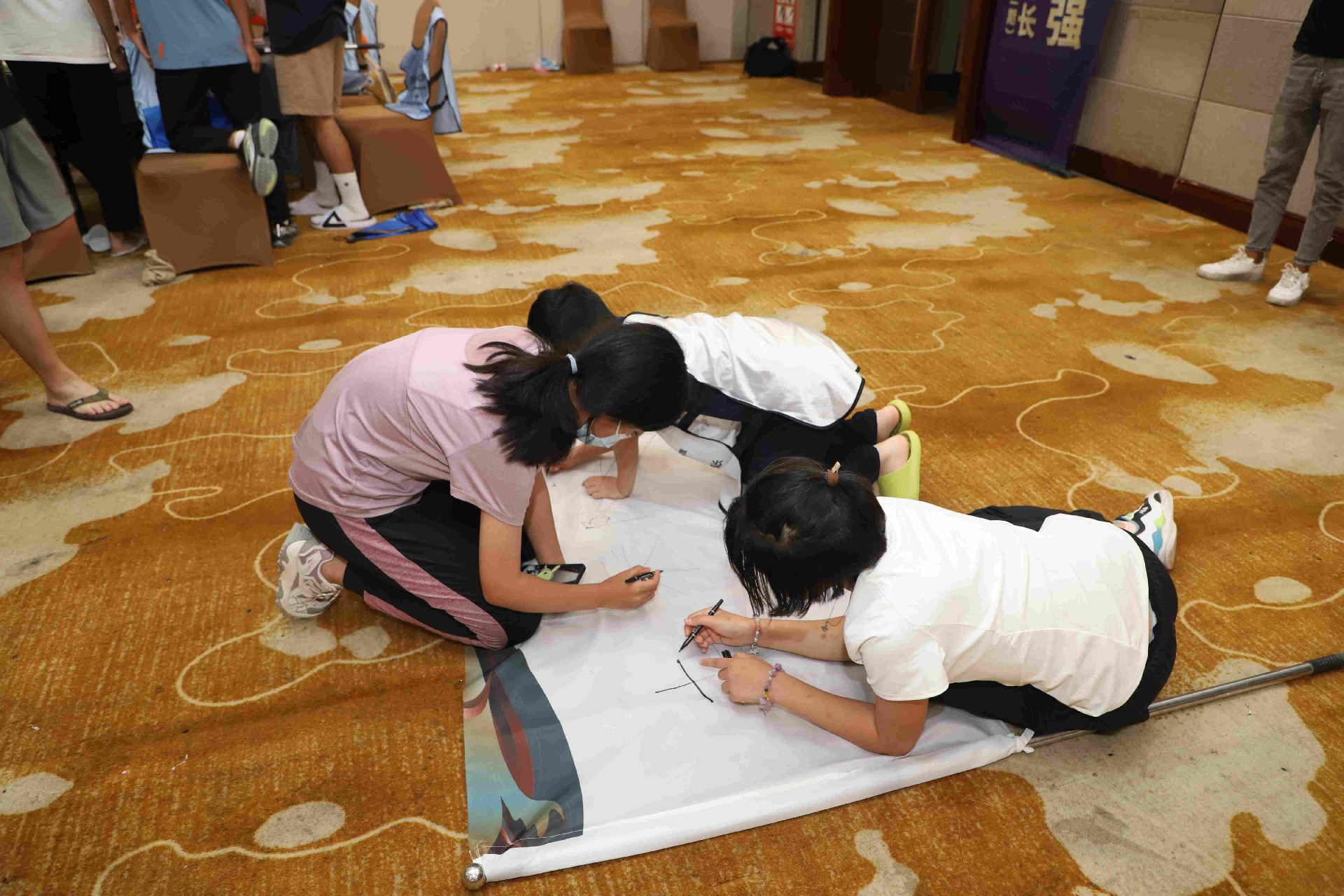 蔚蓝生物戈壁徒步训练营