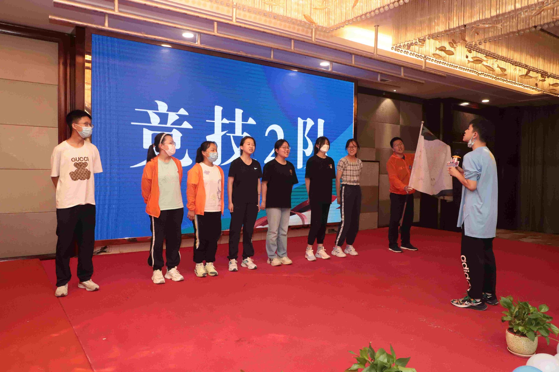 蔚蓝生物戈壁徒步训练营