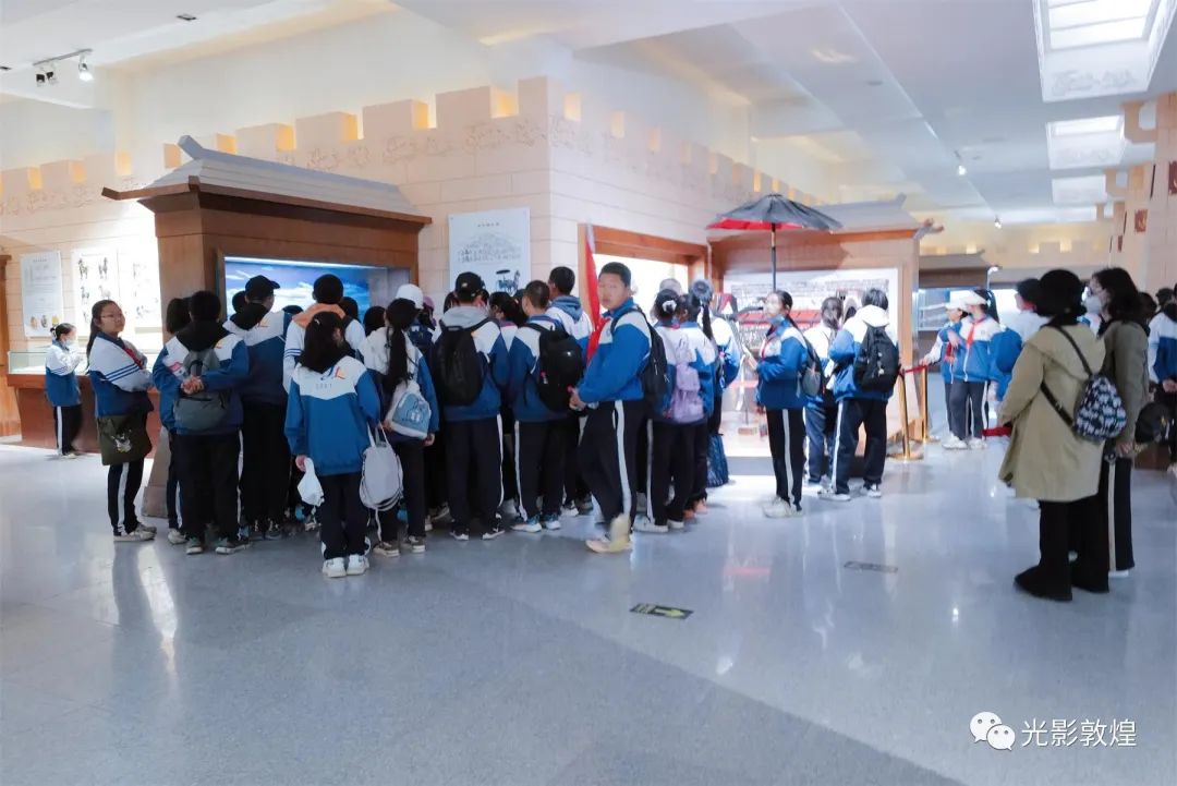 敦煌市第三中学阳关景区研学