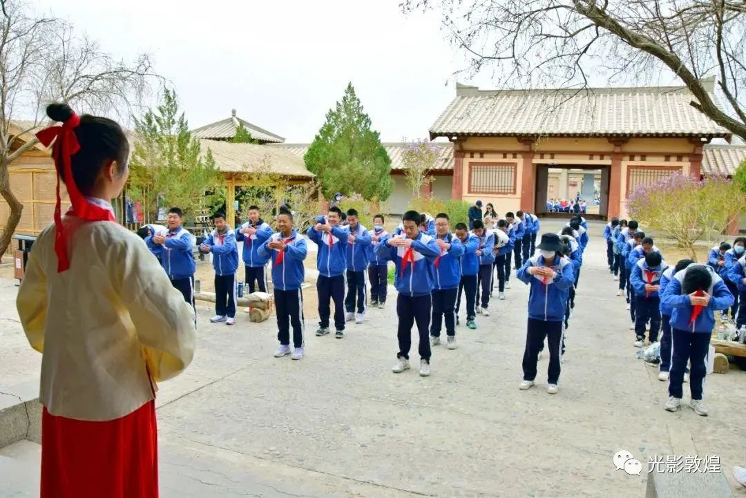敦煌市第三中学阳关景区研学