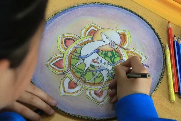 敦煌壁画团扇绘画