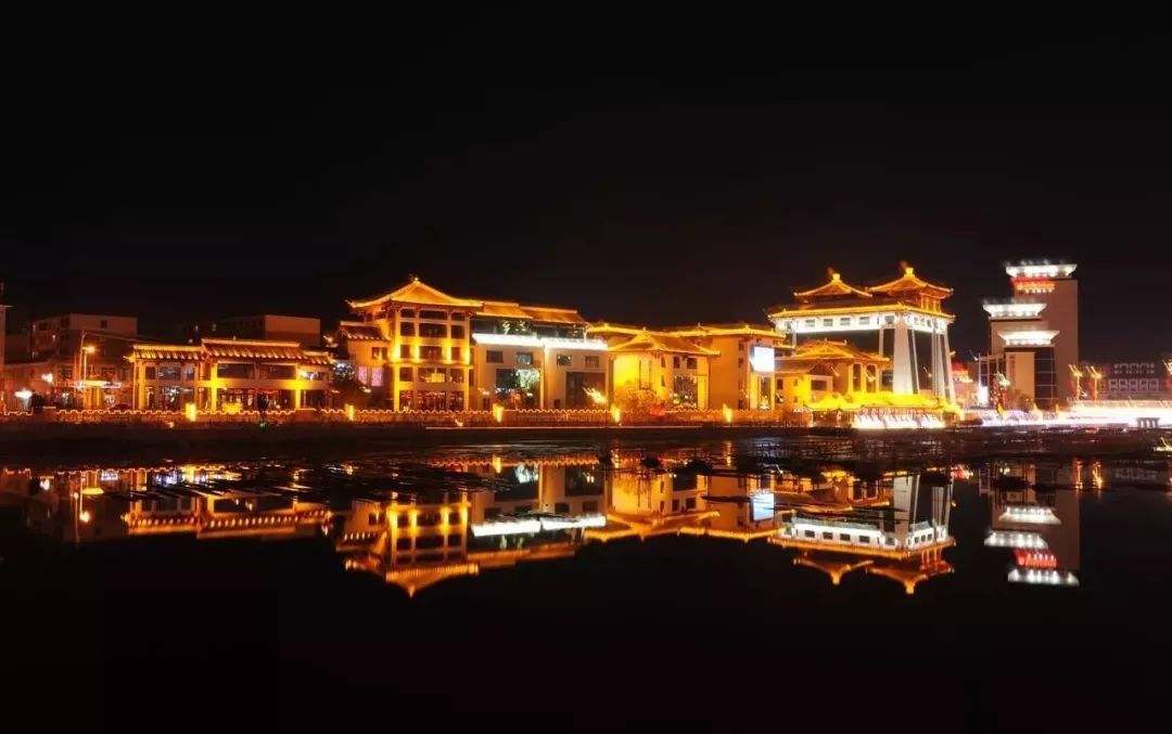 敦煌党河夜景