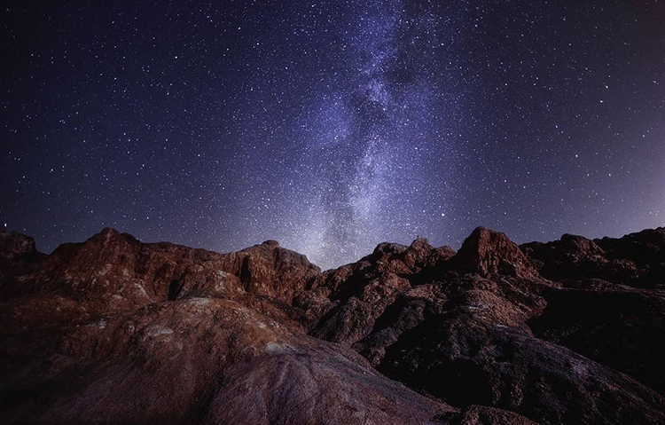 戈壁漫天繁星的夜空