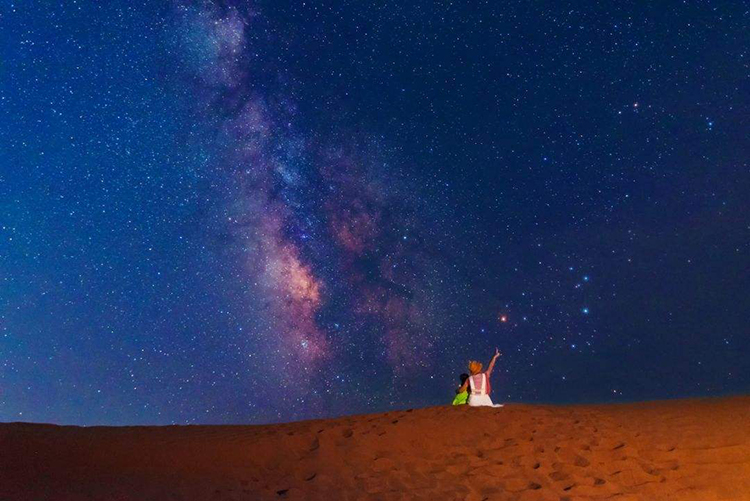 敦煌沙漠的星空