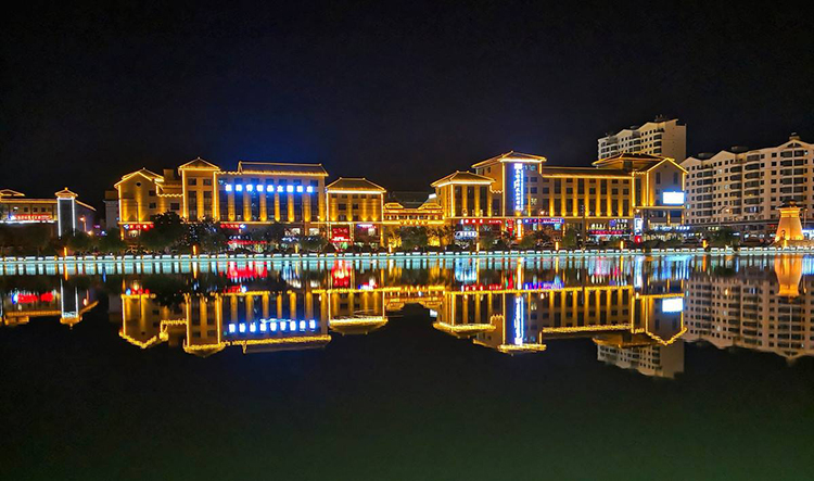 党河风景线