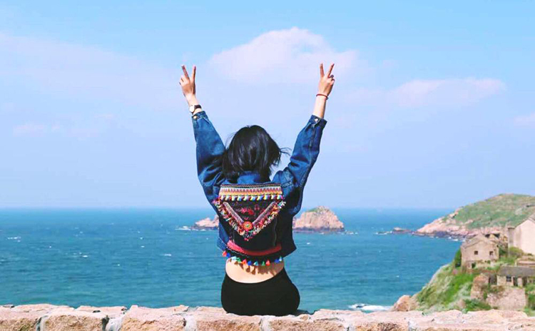 徒步旅游远方