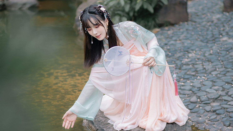 敦煌沙漠旅游