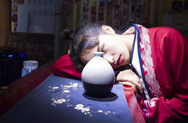 去沙漠拍摄汉服