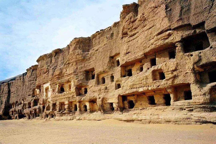 敦煌莫高窟旅游