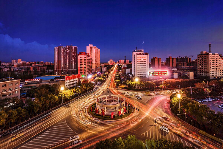 哈密夜景